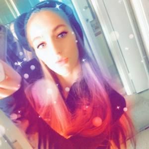 Meet your Posher, Kayla